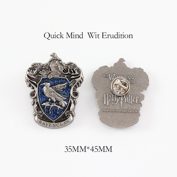 Harry Potter Hogwarts School of Witchcraft & Wizardry pins set of 5 metal badge - Picture 4 of 10